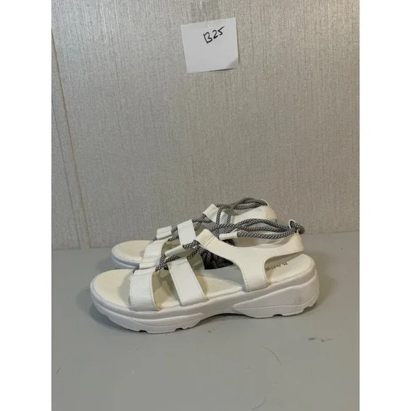 Bamboo Open Toe Lace Up Cutout Sneaker Sandal 20085 nwob size 8.5 - Picture 4 of 9